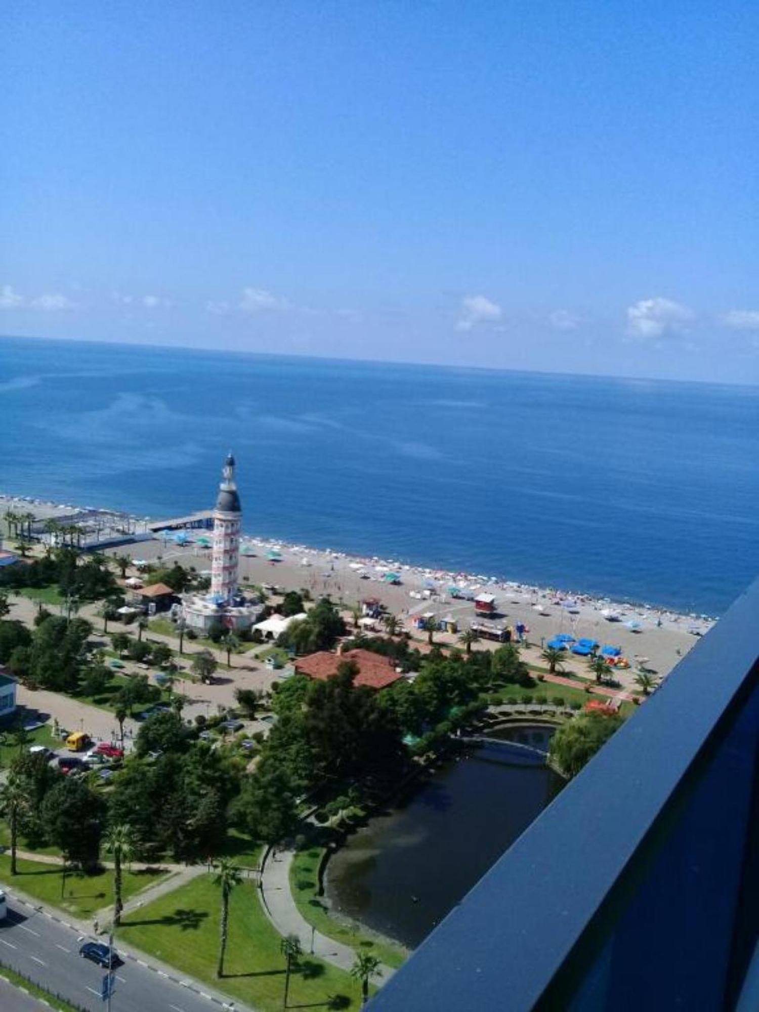 Orbi City Sea View Aparthotel Batumi Exterior photo